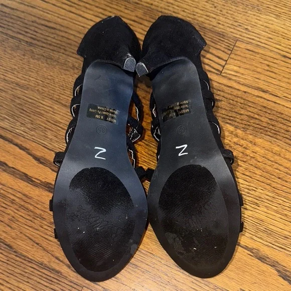 Bellini Black Strappy Heels in Size 8.5 - Picture 6 of 6